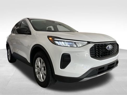 Used 2024 Ford Escape Active AWD/4WD image 5