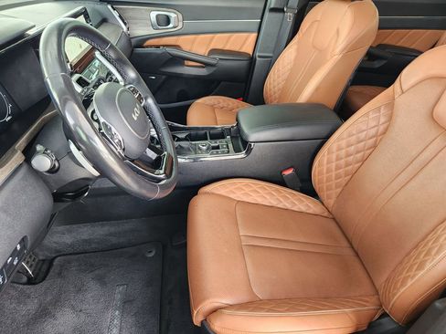 Used 2022 Kia Sorento SX Prestige w/ Rust Color Package AWD/4WD image 13