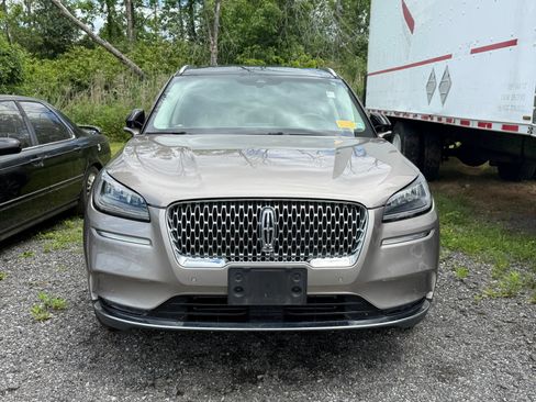 Used 2021 Lincoln Corsair Reserve AWD/4WD image 2