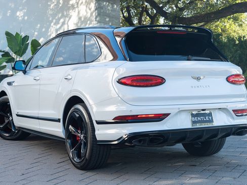 Used 2023 Bentley Bentayga image 52