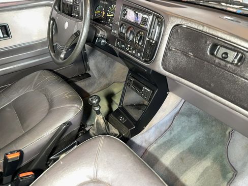 Used 1988 Saab 900 Turbo FWD image 71