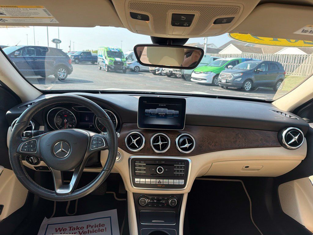 Used 2019 Mercedes-Benz GLA 250 4MATIC image 17