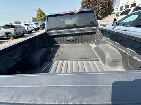 Used 2019 Chevrolet Silverado 1500 Custom Trail Boss w/ Custom Convenience Package AWD/4WD image 14
