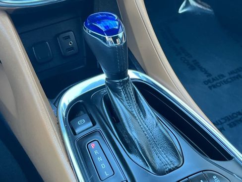 Used 2017 Chevrolet Volt Premier w/ Driver Confidence II Package FWD image 24