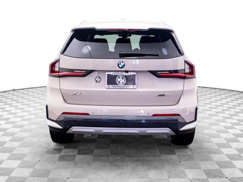 Certified 2026 BMW X1 xDrive28i AWD/4WD image 4