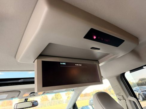 Used 2017 Toyota Sienna XLE Premium image 14