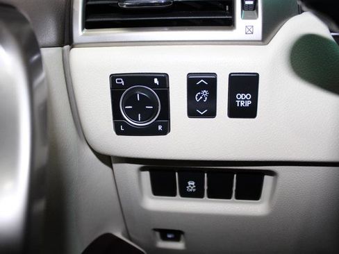 Used 2012 Lexus GX 460 w/ Comfort Plus Pkg AWD/4WD image 29