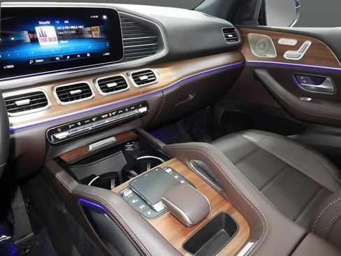 Used 2022 Mercedes-Benz GLE 450 4MATIC w/ Revised AMG Line Exterior image 19