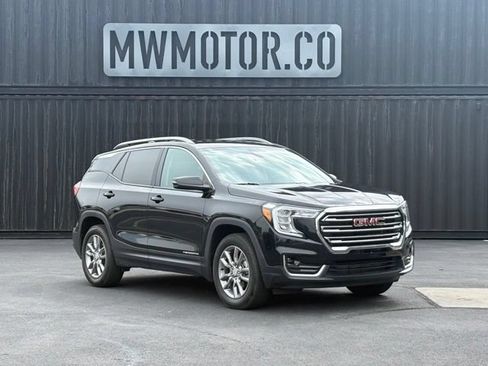 Used 2024 GMC Terrain SLT AWD/4WD image 1