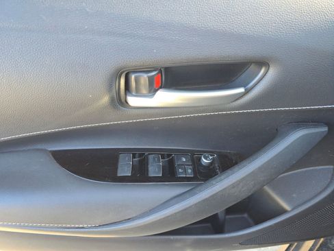 Used 2020 Toyota Corolla SE image 25