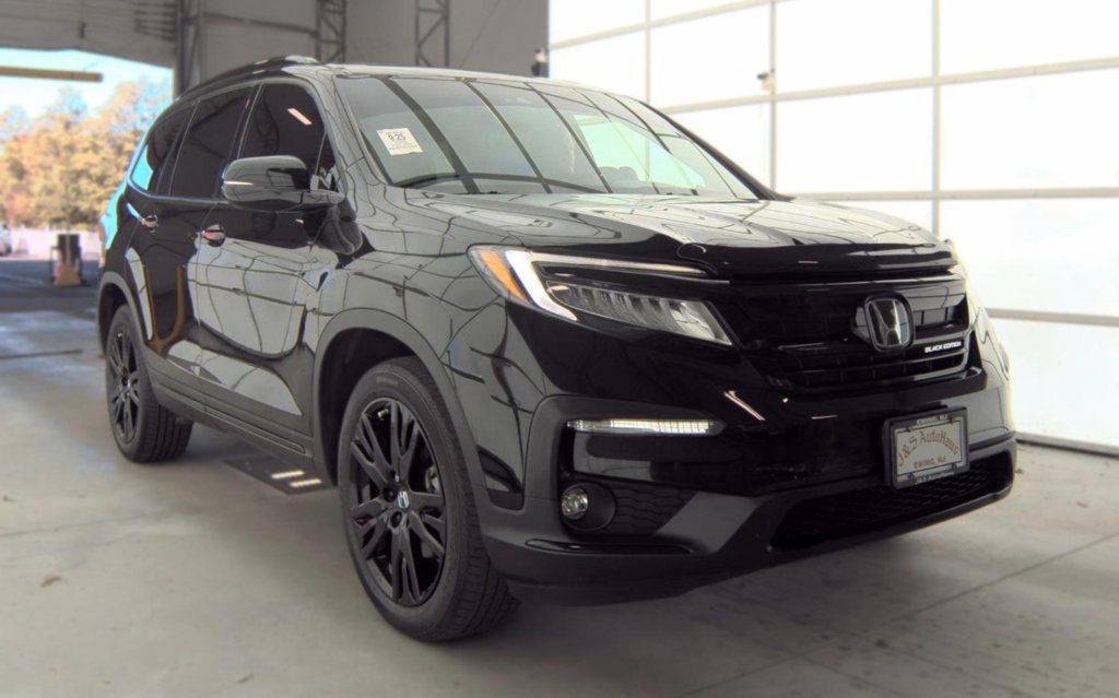 Used 2022 Honda Pilot Black Edition image 3