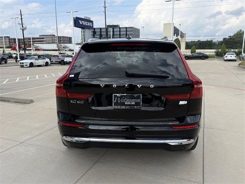 Certified 2023 Volvo XC60 T8 Ultimate w/ Climate Package image 6