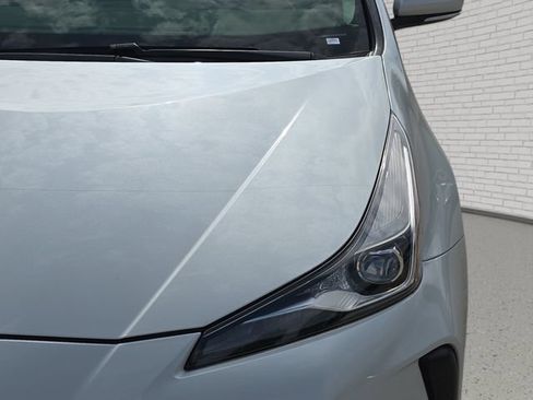 Used 2022 Toyota Prius L Eco FWD image 31