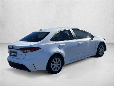 Certified 2024 Toyota Corolla LE image 5