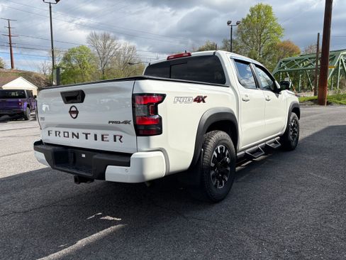 Used 2023 Nissan Frontier PRO-4X w/ Pro Convenience Package image 7