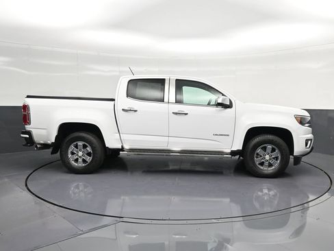 Used 2019 Chevrolet Colorado W/T w/ WT Convenience Package RWD image 4