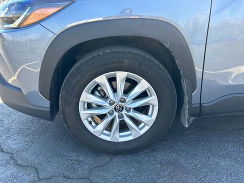 Certified 2025 Toyota Corolla Cross LE w/ Moonroof Package image 28