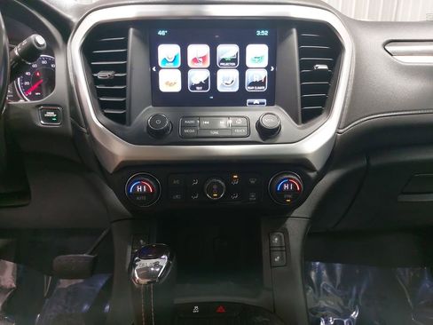 Used 2018 GMC Acadia SLT image 22