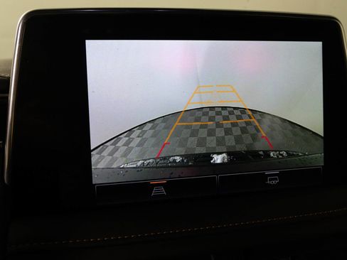 Used 2023 GMC Yukon AT4 image 6