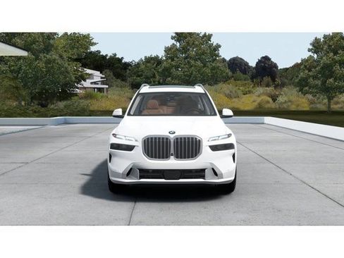 New 2027 BMW X7 xDrive40i w/ Premium Package AWD/4WD image 3