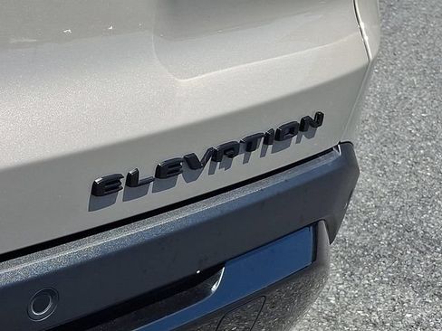 Used 2025 GMC Terrain Elevation w/ Elevation Premium Package AWD/4WD image 32