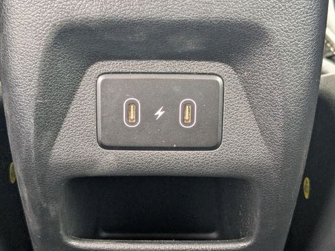 Certified 2024 Hyundai Venue Limited image 14