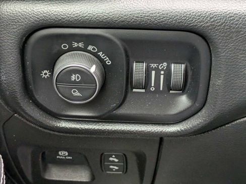 Used 2022 RAM 1500 Laramie AWD/4WD image 24