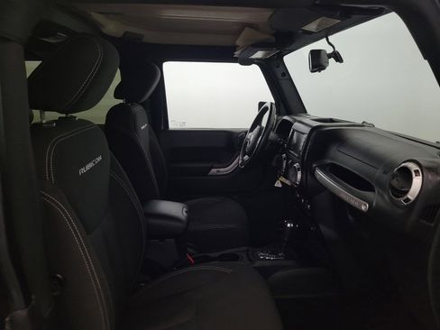 Used 2016 Jeep Wrangler Rubicon w/ Power Convenience Group AWD/4WD image 21