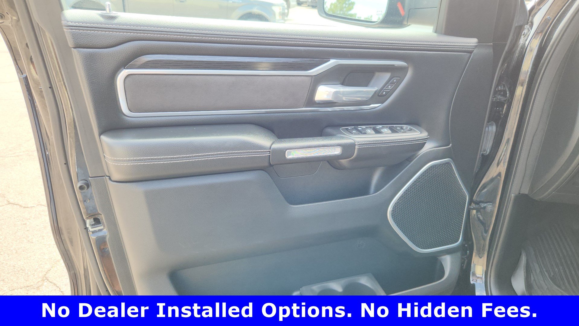Used 2023 RAM 1500 Laramie AWD/4WD image 17