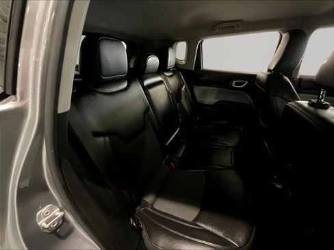 Used 2022 Jeep Compass Latitude w/ Convenience Group FWD image 24