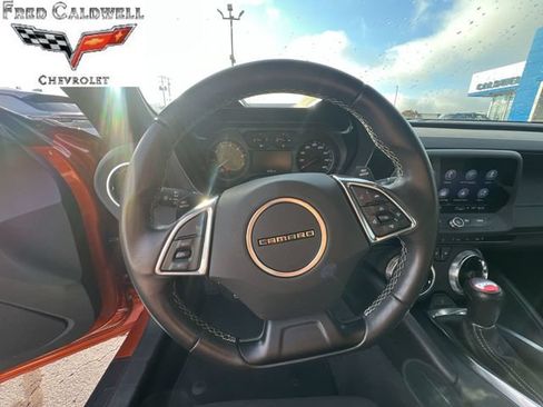 Used 2023 Chevrolet Camaro LT w/ Technology Package RWD image 17