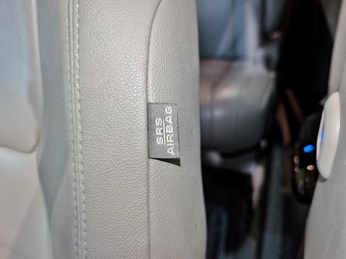 Used 2017 Toyota Sienna FWD image 49
