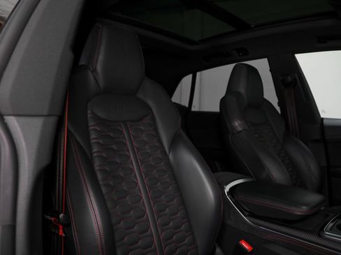 Used 2022 Audi RS Q8 AWD/4WD image 32