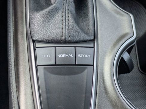 Used 2024 Toyota Camry SE image 15