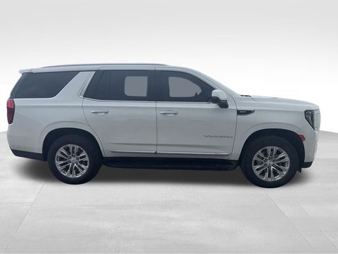 Used 2024 GMC Yukon SLT w/ SLT Premium Package AWD/4WD image 18