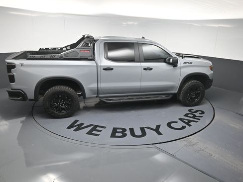 Used 2024 Chevrolet Silverado 1500 ZR2 w/ Technology Package image 32