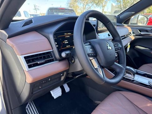 New 2026 Mitsubishi Outlander SEL image 24