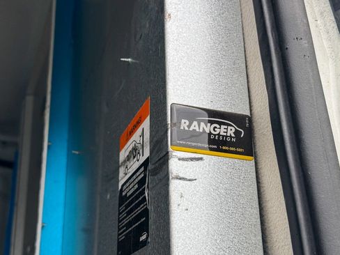 Used 2020 Nissan NV 2500 SV image 15