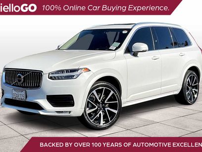 Used 2022 Volvo XC90 T6 Momentum w/ Advanced Package