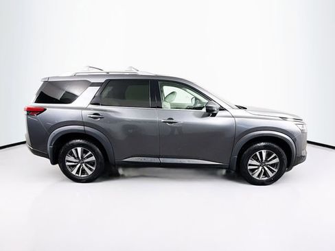 Certified 2023 Nissan Pathfinder SL image 9