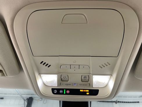 Used 2019 Cadillac XT5 Luxury image 35