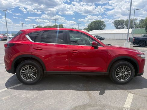 Used 2017 MAZDA CX-5 Touring w/ Preferred Equipment Package AWD/4WD image 9