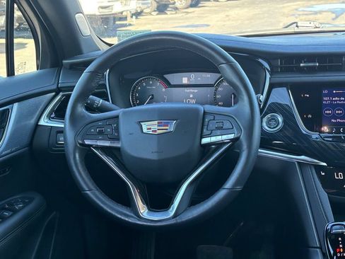 Used 2023 Cadillac XT6 Premium Luxury AWD/4WD image 31