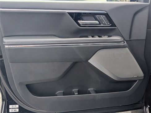 New 2025 GMC Sierra EV Denali image 10