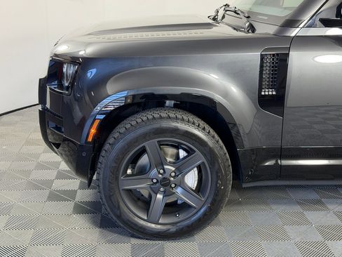 New 2026 Land Rover Defender 110 X-Dynamic SE image 10