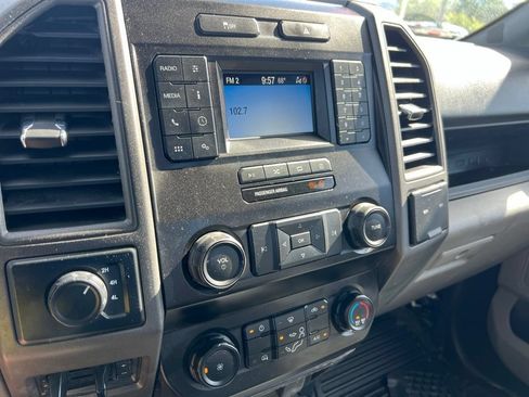 Used 2022 Ford F250 XL w/ Power Equipment Group AWD/4WD image 23
