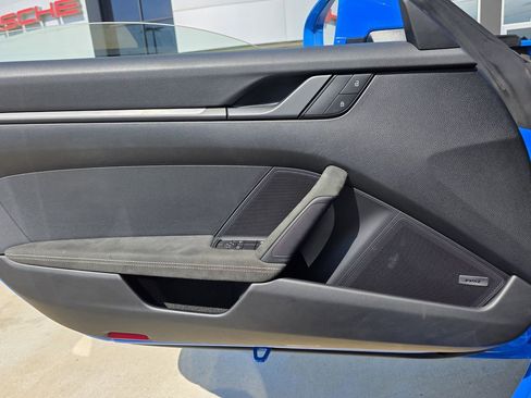 Used 2022 Porsche 911 GT3 image 18