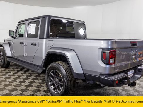 Used 2020 Jeep Gladiator Overland AWD/4WD image 21