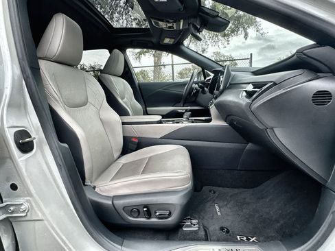 Used 2024 Lexus RX 350 Premium w/ Accessory Package (Z1) FWD image 9