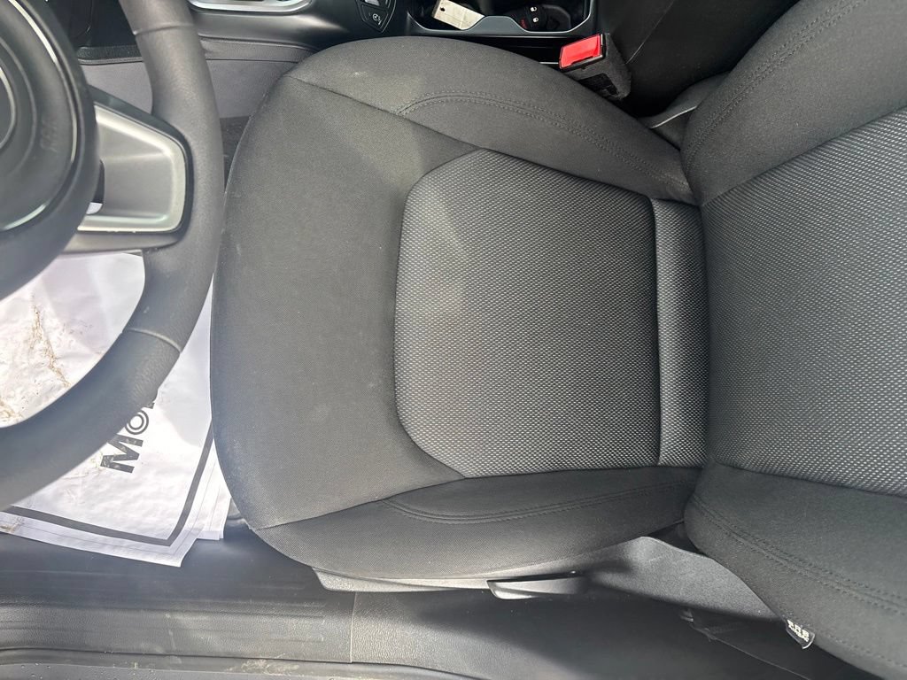 Used 2023 Jeep Renegade Latitude AWD/4WD image 22